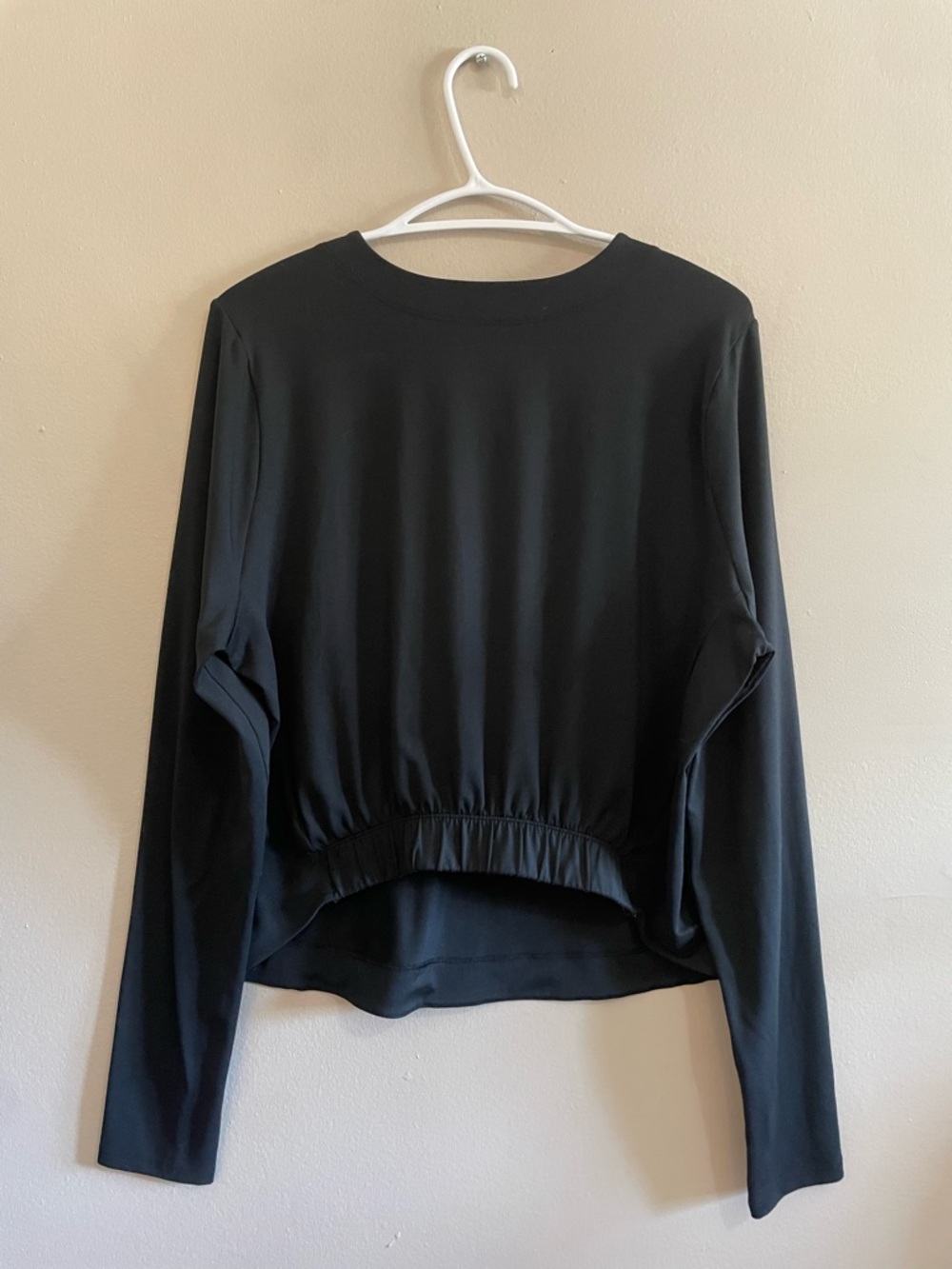 Nike Black Long Sleeve Athletic Top with Silver Swoosh – Size Large EUC - Picture 9 of 16